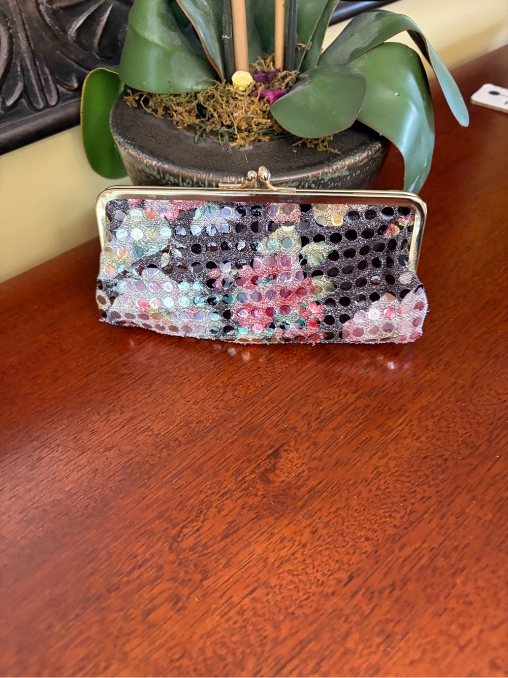 Vintage Floral Sequined Clutch Purse Made In Italy - Picture 2 of 8